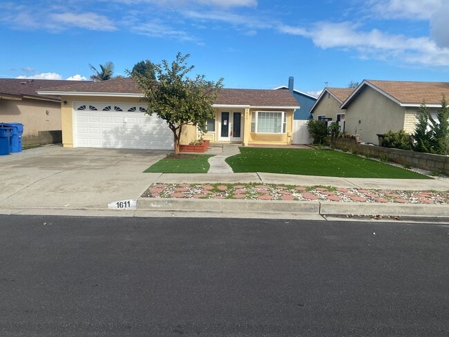 Building Photo - Harbor City- Single Family Home