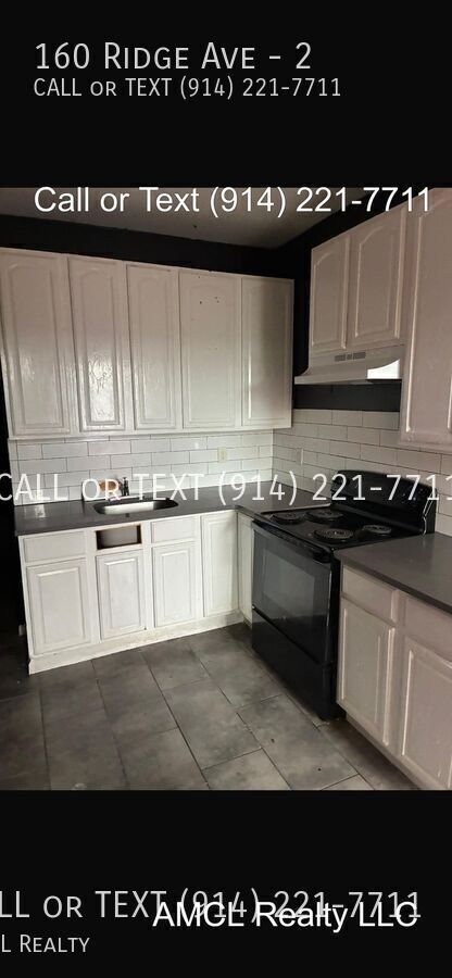 Photo - 160 Ridge Ave Unit 2