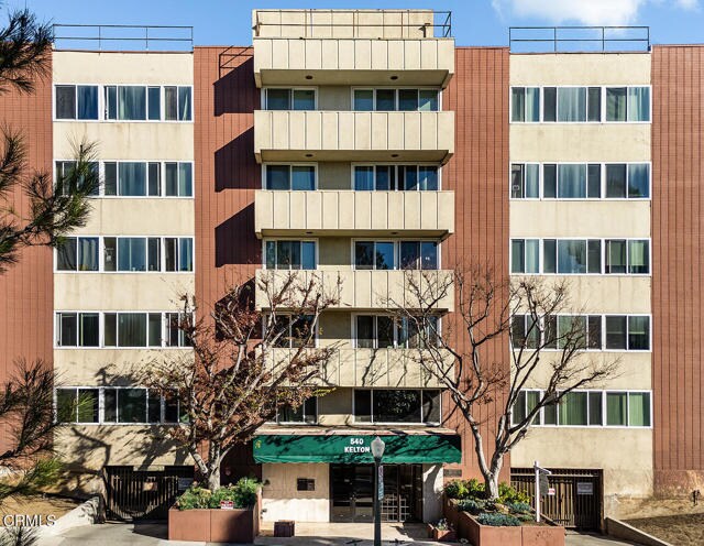 Building Photo - 540 Kelton Ave Unit 201