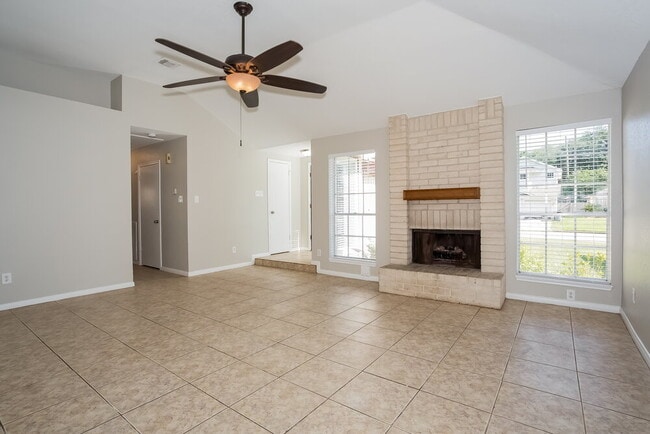 Photo - 19523 Lake Hollow Ln