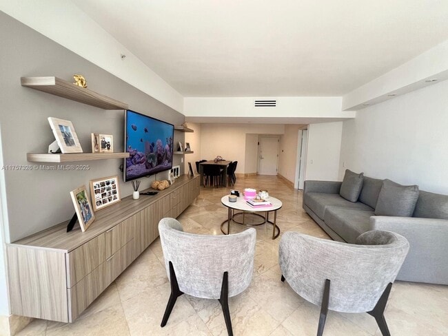 Photo - 21055 Yacht Club Dr Unit 510
