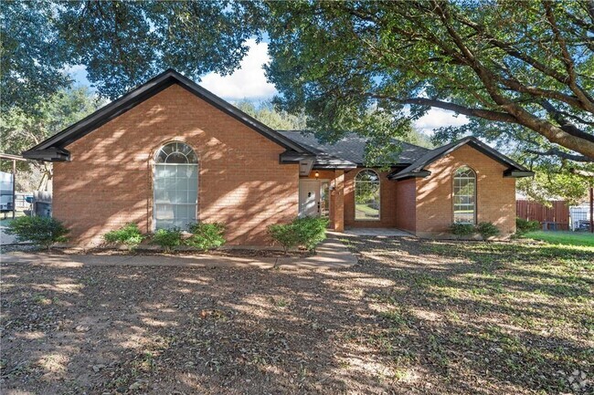 Building Photo - 103 Beachwood Rental