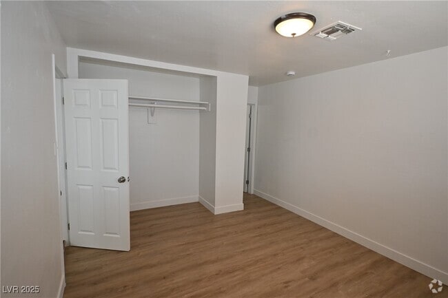 Building Photo - 1610 Marlin Ave Unit B Rental