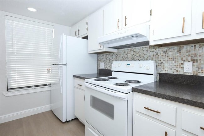 Photo - 4029 Henley Rd Unidad 1705