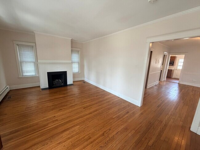 Photo - 1018 Oakwood Ave