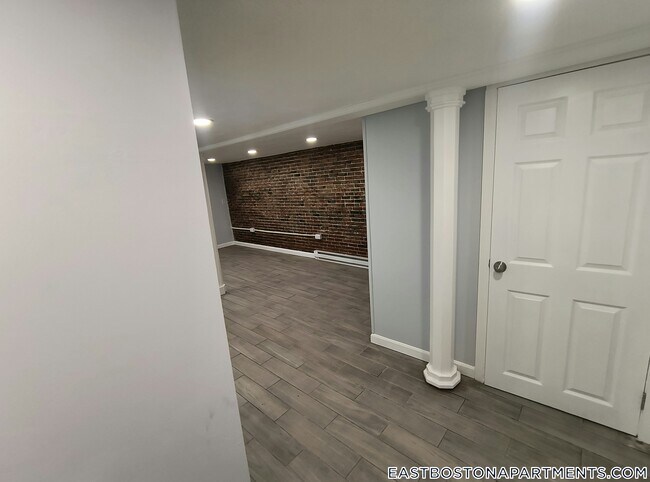 Photo - 31 Chelsea St Unidad B