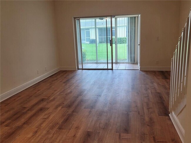Photo - 78 Simonton Cir