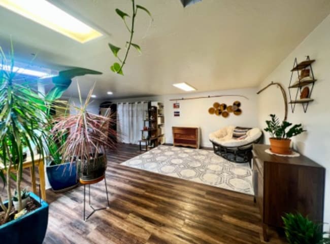 Photo - 143 E Riviera Dr