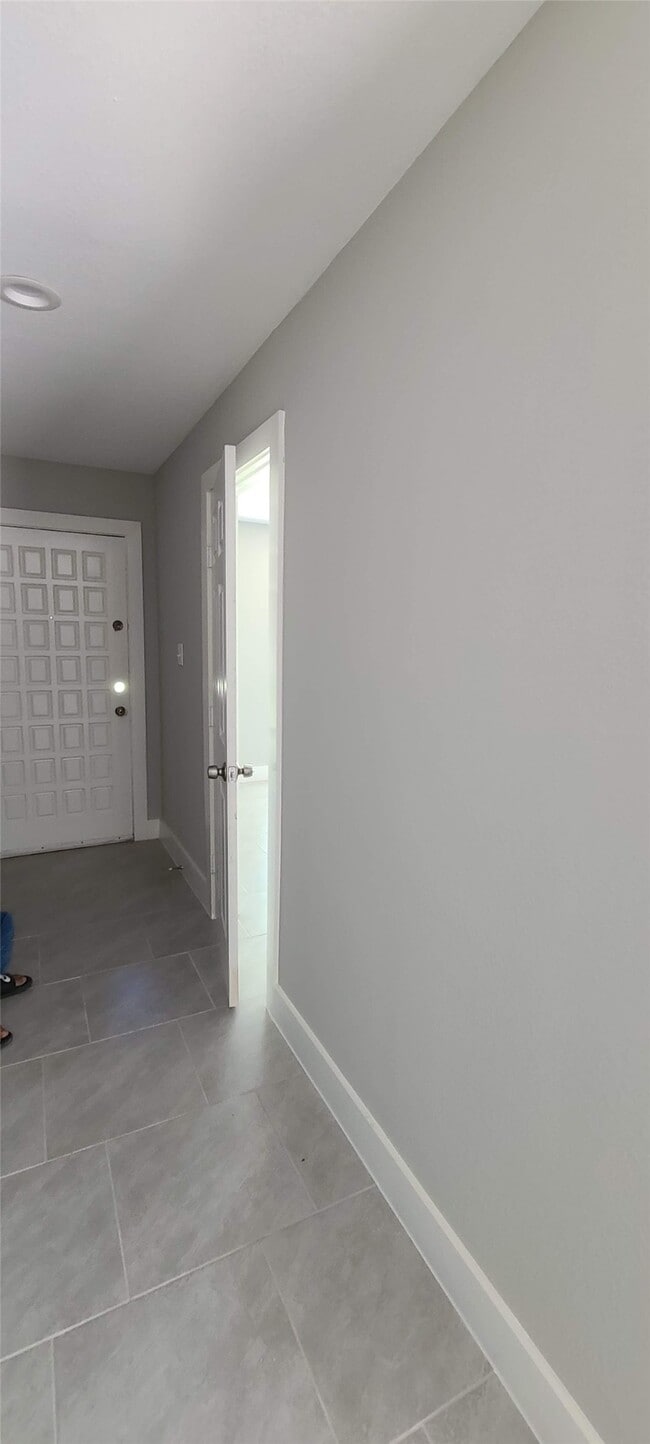 Building Photo - 15623 Mendocino Dr