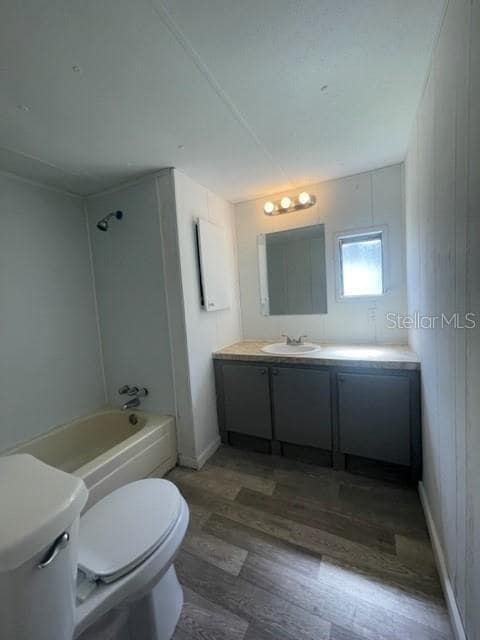 Photo - 3245 E Main St