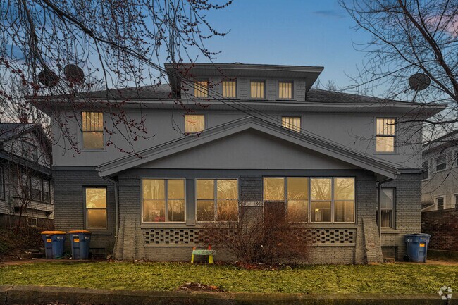 Building Photo - 910 Worden St SE Rental