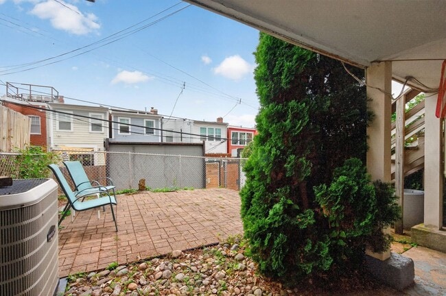 Building Photo - 4715 Piney Branch Rd NW Unit A