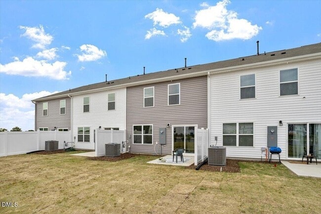 Photo - 24 Red Clover Dr