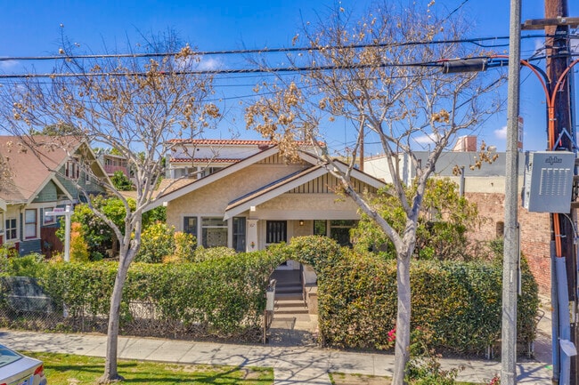 Historic 1914 Craftsman Bungalow - 367 Junipero Ave