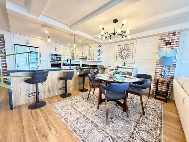 Building Photo - 800 SE 20th Ave Unit 1110