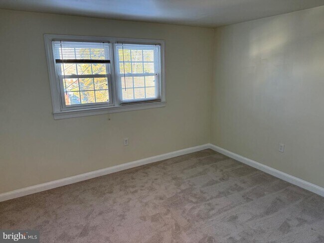 Photo - 114 Yardley Commons