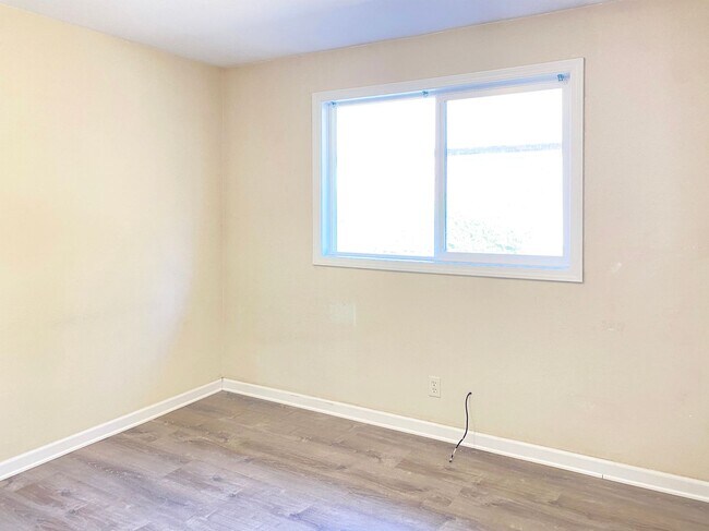 Photo - 26th1015-1017 Unit 26th1017