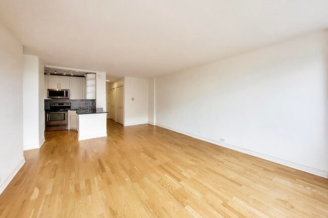 Photo - 2930 N Sheridan Rd Unit 1403