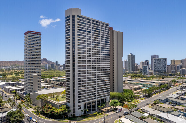 Building Photo - 2499 Kapiolani Blvd Rental