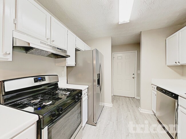 Photo - 8583 Misty Creek Cir