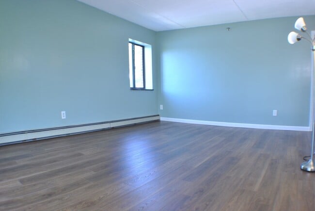 Photo - 209 Riverview Ave Unit 28