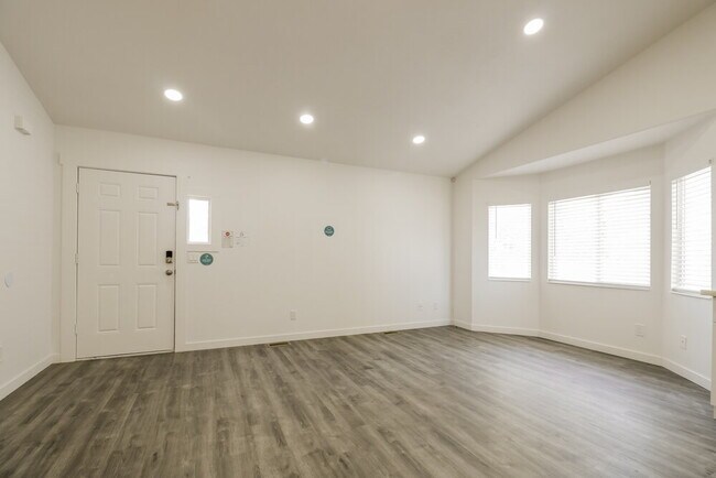 Photo - 2098 E Weeping Willow Way