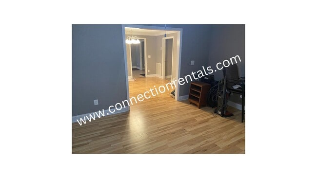 Photo - 138 Maresca Dr NE