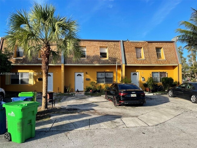 Photo - 5953 NW 25th Ct Unidad 207