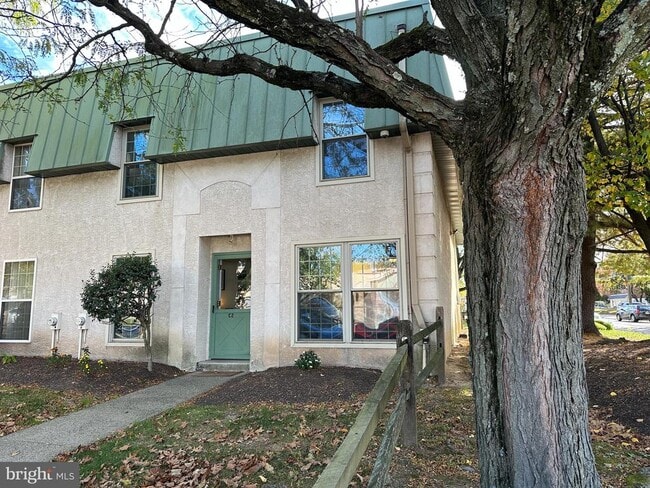 Photo - 441 Tomlinson Rd