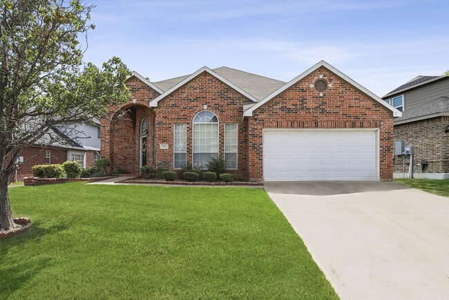 Building Photo - 912 Becker Dr