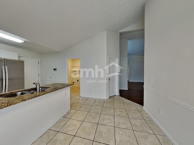 Photo - 18 Ludwick Ln