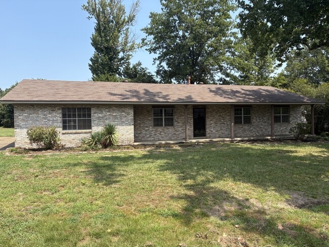 Building Photo - 103 Cottonwood Ave