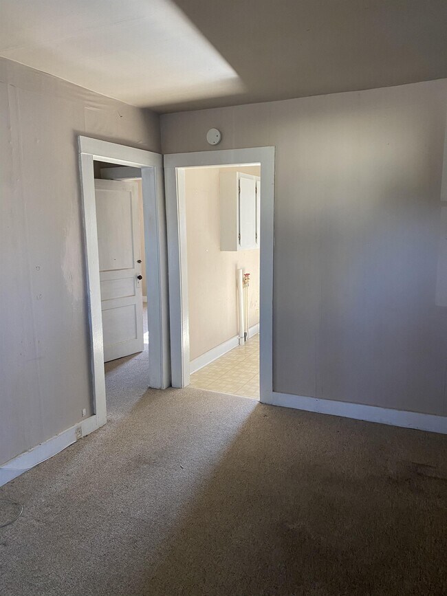 Photo - 327 Hayes St