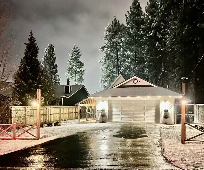 Photo - Near the Big Bear Lake Middle School