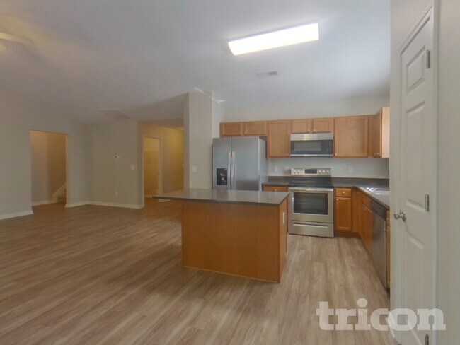 Photo - 3216 Laurenfields Way