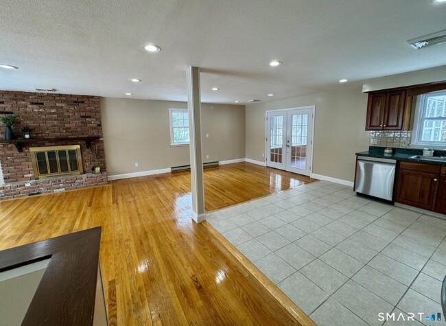 Photo - 10 Longview Ln