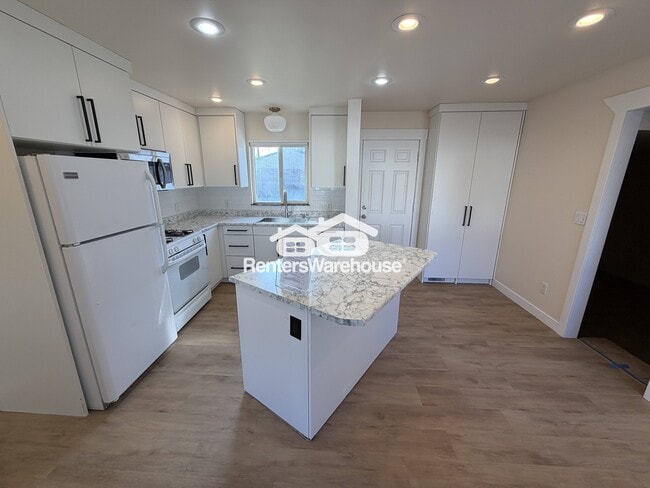 Photo - 318 E Oakland Ave