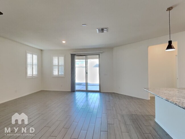 Photo - 7325 S 33rd Ln