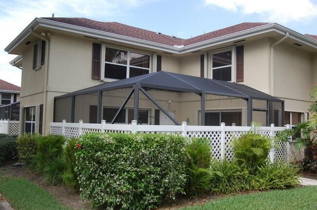 Building Photo - 25 Bedford Ct Unit B