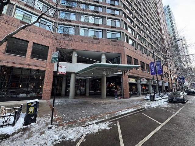 Building Photo - 211 E Ohio St Unit 2405