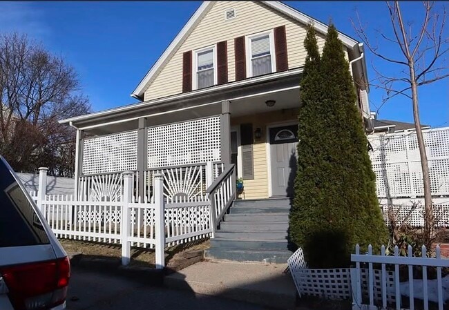 Building Photo - 81 Pilgrim Ave