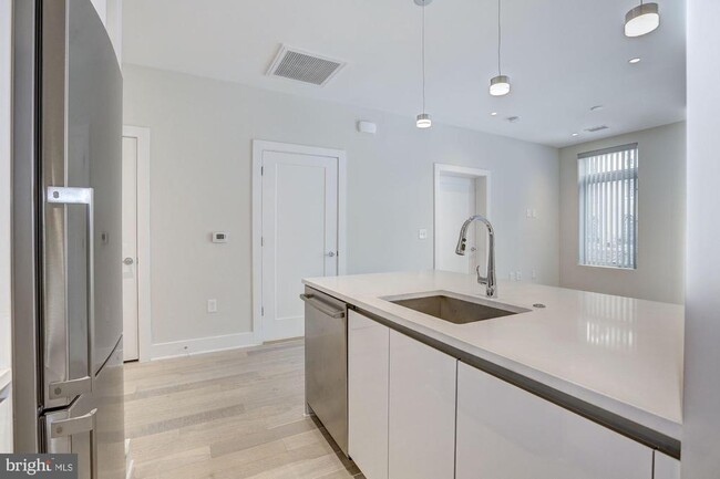 Photo - 1745 N St NW Unit 302