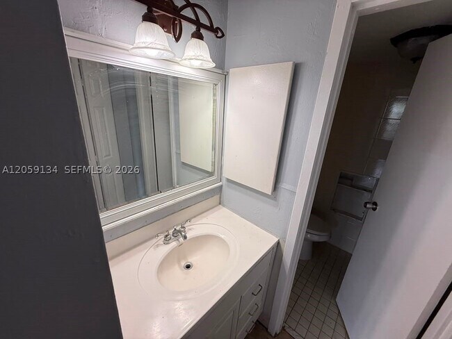 Photo - 1325 W 68th St Unit 111