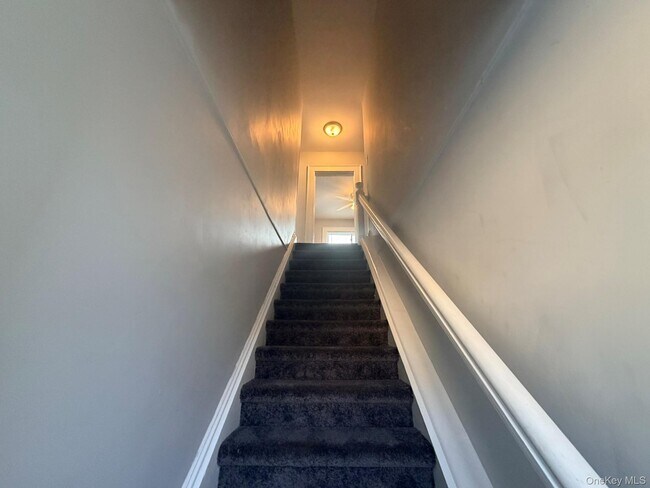 Photo - 1924 Commonwealth Ave