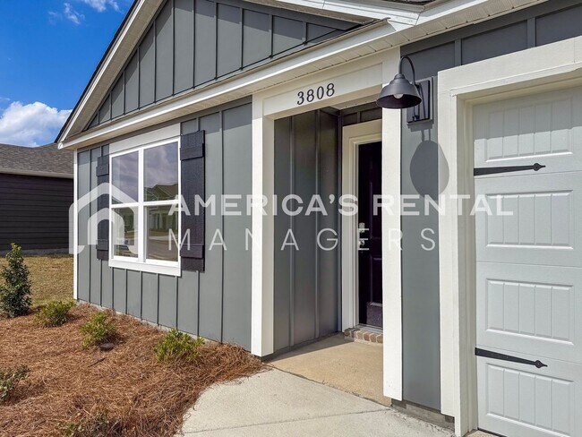Photo - Spacious & Modern 4-Bedroom, with Blinds Included!! Retreat in Magnolia Hills - Pet-Friendly! Ava...