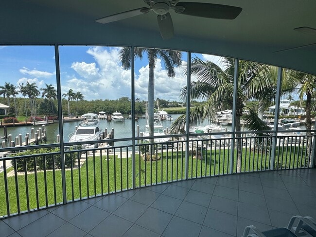 Photo - 1701 Gulfstar Dr S Unidad Yacht Harbour Cove at Windstar on Naples Bay