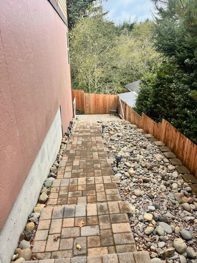 Photo - 2165 Unit 2165