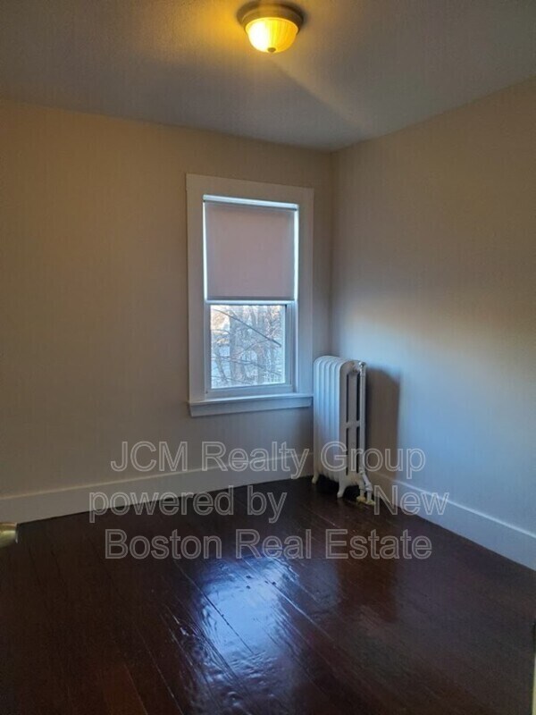 Photo - 182 Walnut Ave Unit 2 / 2nd Floor