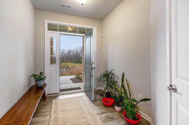 Photo - 2765 Ashcombe Dr.