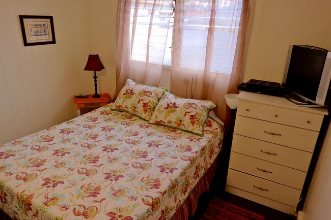 Building Photo - 1125A 2nd Ave Unit Lotus Avail Now